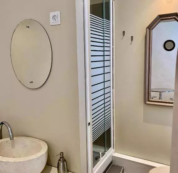 ホテル Operappart 2