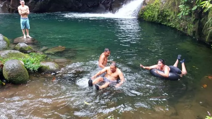 ホテル Pozas Guacimo