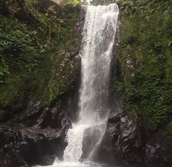 ホテル Pozas Guacimo
