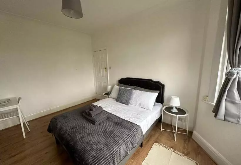 ペンション Downhills Way   North London   Rooms