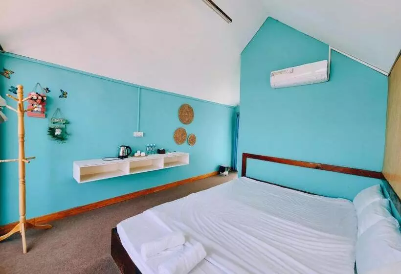 پانسیون Port Ville Resort