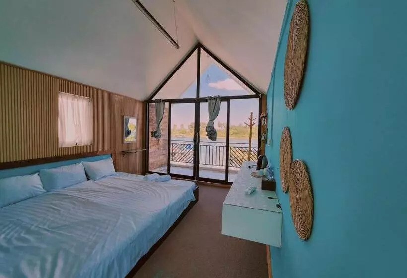 پانسیون Port Ville Resort