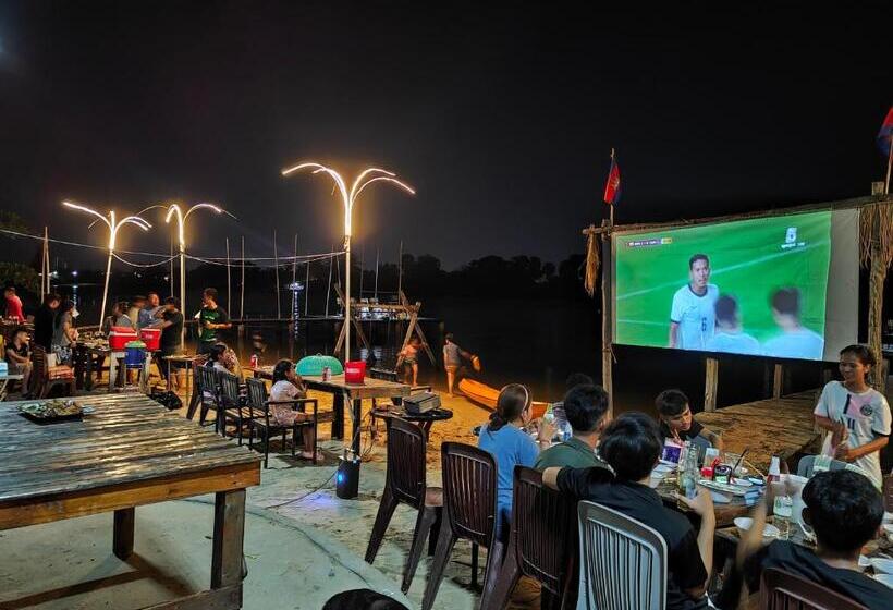 פנסיון Port Ville Resort