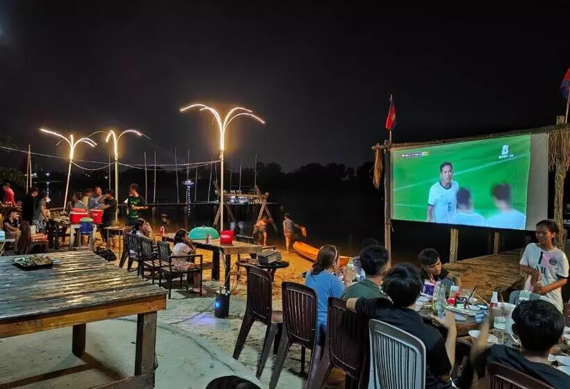 پانسیون Port Ville Resort