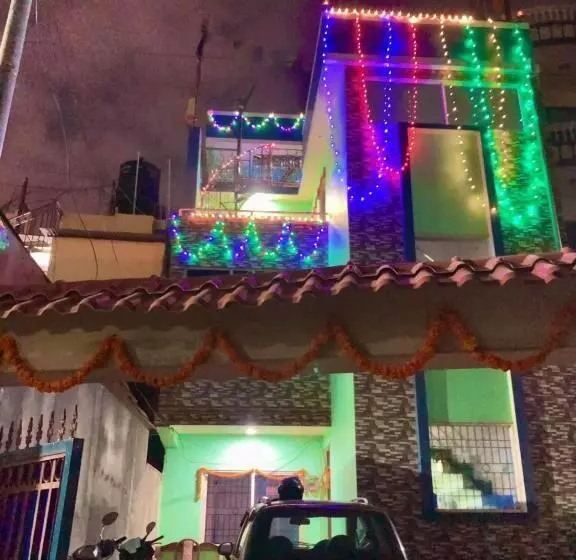 پانسیون Sanumaya Guest House