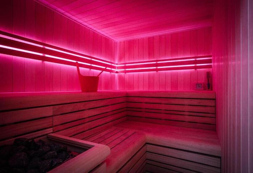 پانسیون The Sin Suite