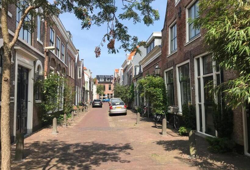 پانسیون The Sin Suite