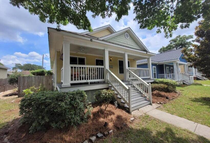 펜션 The Yellow Bungalow