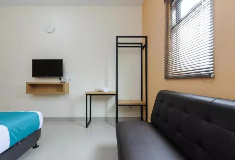 Sans Hotel Cibanteng Dramaga Bogor