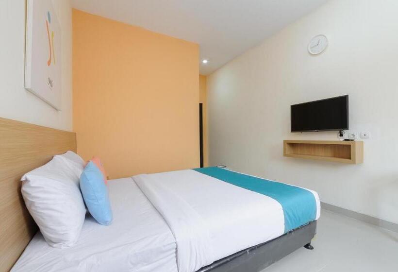 Sans Hotel Cibanteng Dramaga Bogor