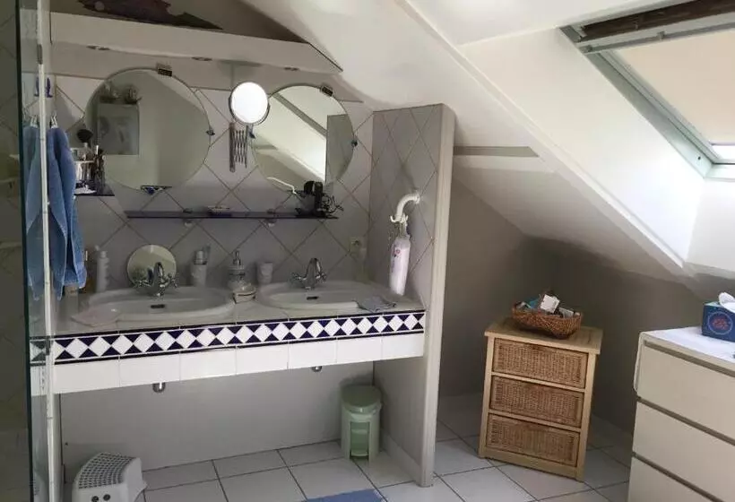 ベッドアンドブレックファースト Chambres D Hôtes La Mésange à Tête Bleue
