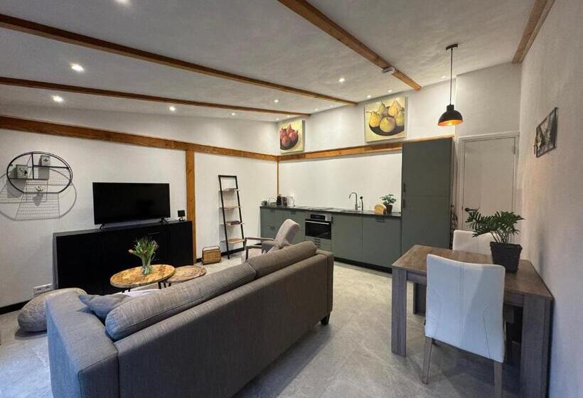 مبيت وإفطار De Seuterhoeve