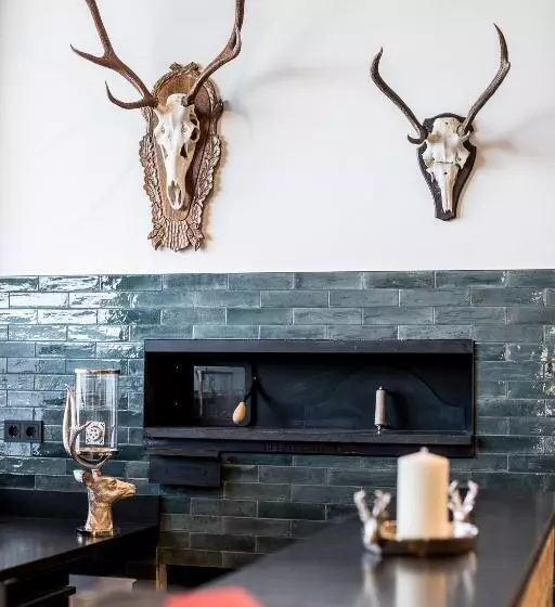 تختخواب و صبحانه Glockneralm   Only Accessible By Ski Lift