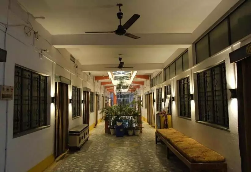 ホテル Anamika Rest House,nh31,barh Bihar