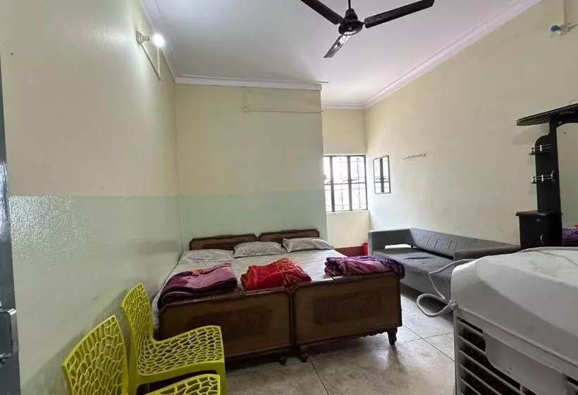 ホテル Anamika Rest House,nh31,barh Bihar