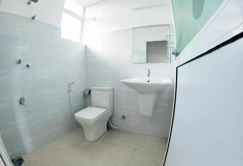 Hotelli Baden Beach