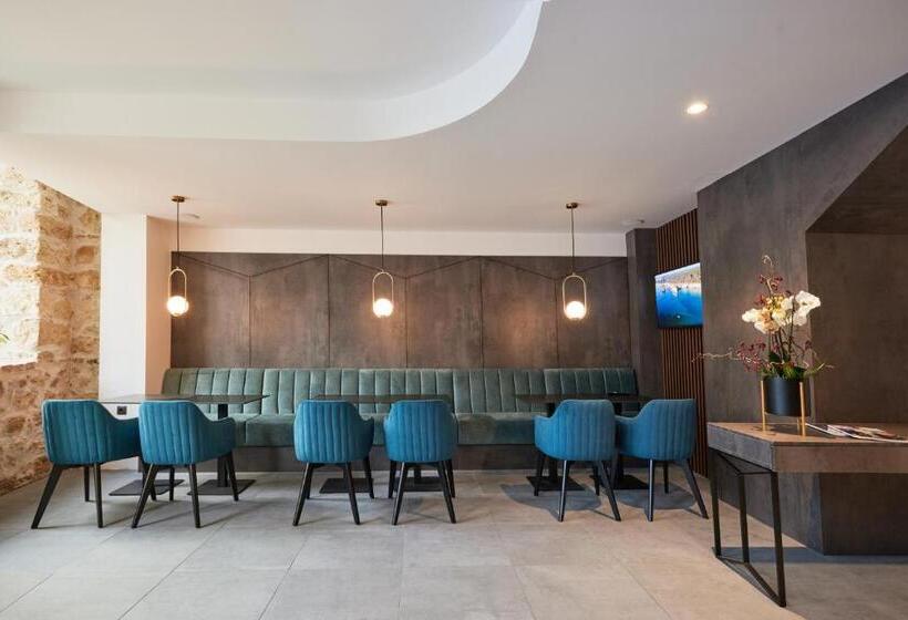 בית מלון כפרי Bizarre Boutique