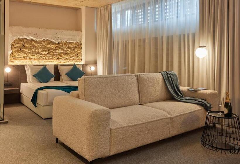 בית מלון כפרי Bizarre Boutique