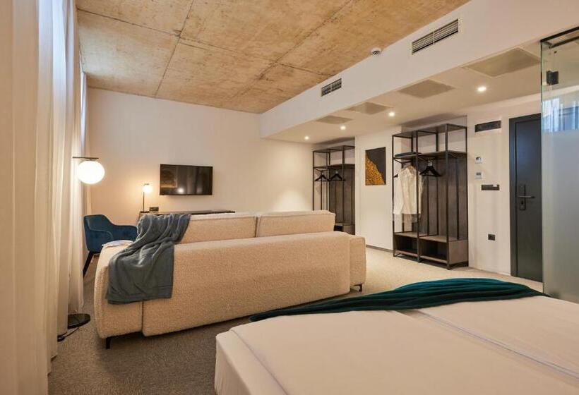 בית מלון כפרי Bizarre Boutique