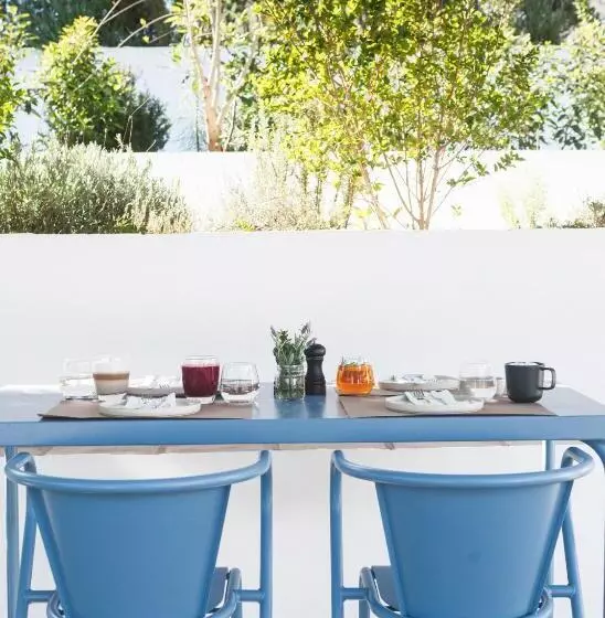 ホテル Gandum Village