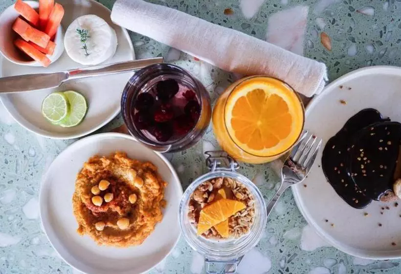 ホテル Gandum Village