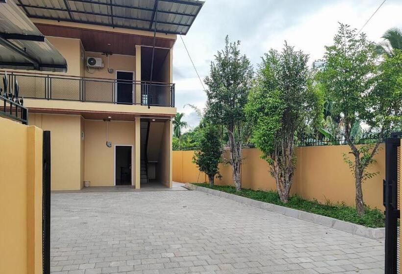 هتل Reddoorz Syariah Near Telanaipura Jambi