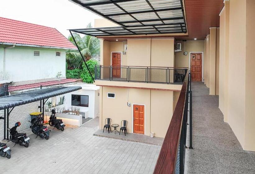 هتل Reddoorz Syariah Near Telanaipura Jambi