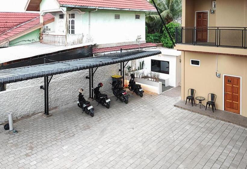 هتل Reddoorz Syariah Near Telanaipura Jambi