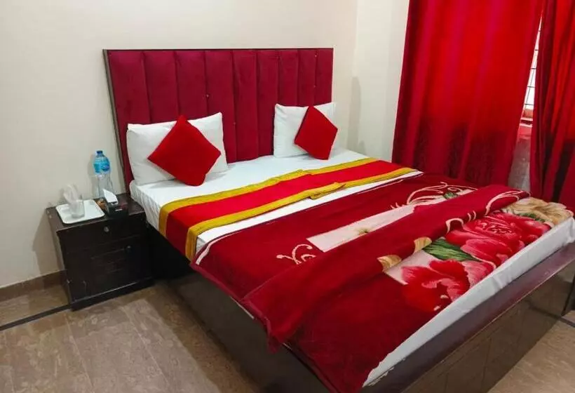 هتل Second Home Family