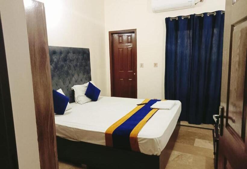 هتل Second Home Family