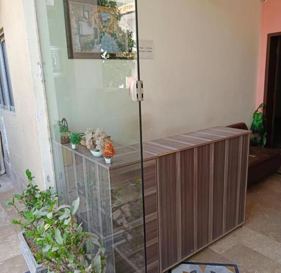 هتل Second Home Family