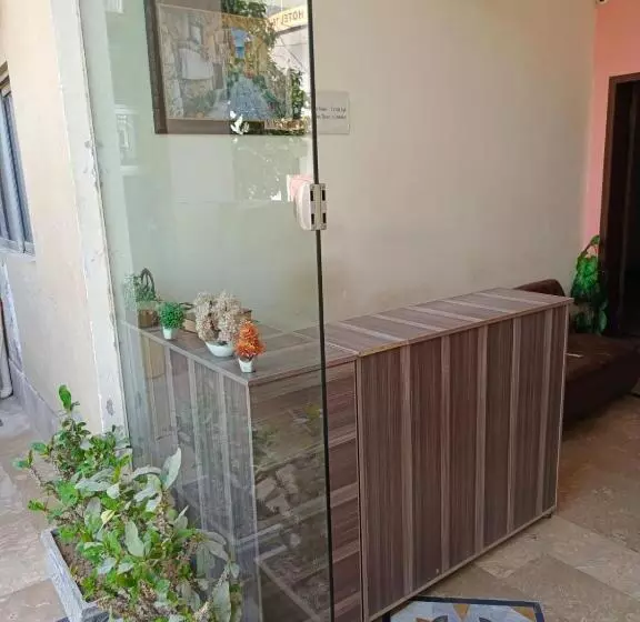 هتل Second Home Family