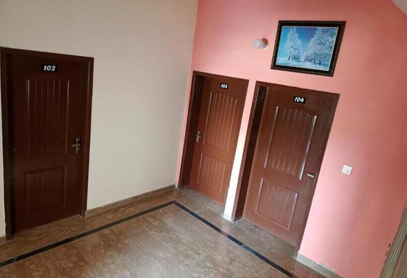 هتل Second Home Family