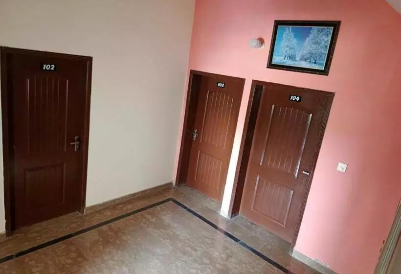 هتل Second Home Family