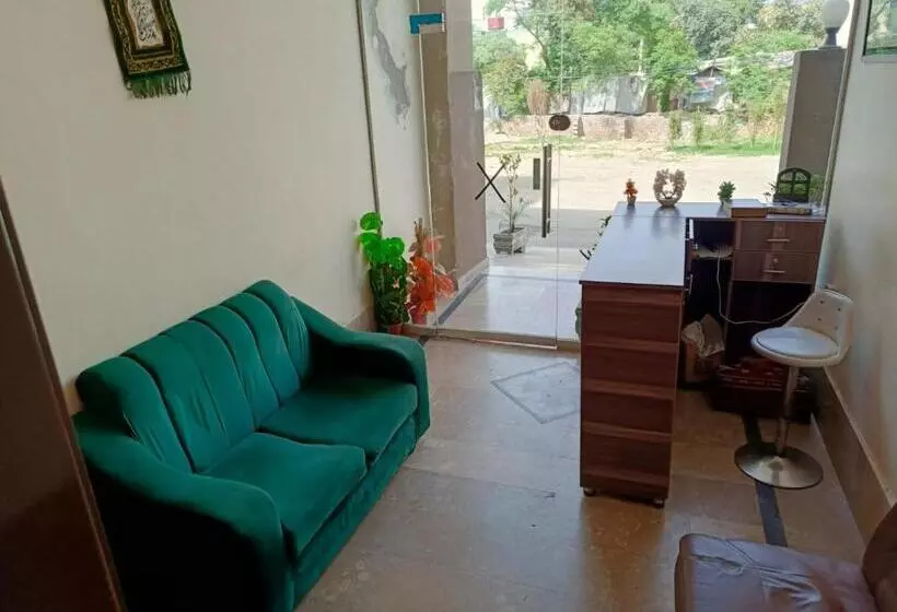 هتل Second Home Family