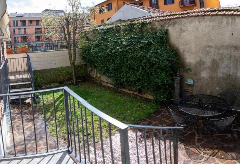 پانسیون K S House