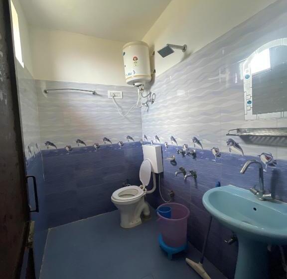 פנסיון Orange House