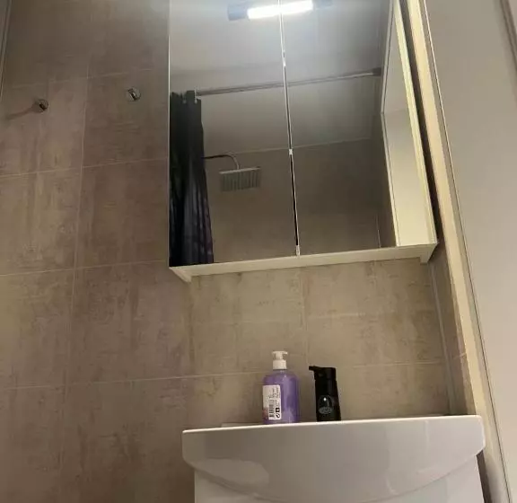 پانسیون Trolltun, Frystevegen 4