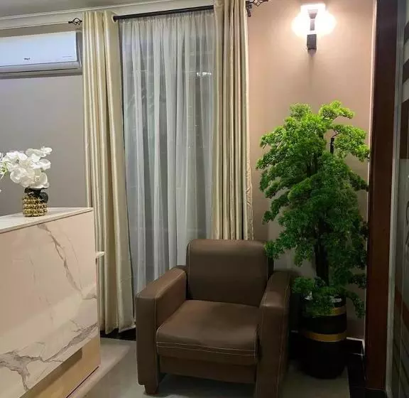 Rosa Hotel And Apartment   Ilazo