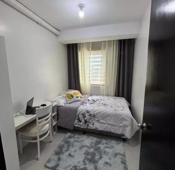 Casa Moanna 2br Condo With Dining, Kitchen, Living Area And Netflix