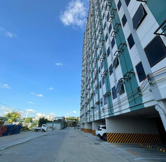 Casa Moanna 2br Condo With Dining, Kitchen, Living Area And Netflix