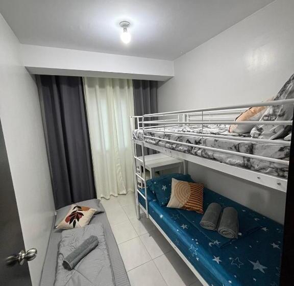 Casa Moanna 2br Condo With Dining, Kitchen, Living Area And Netflix