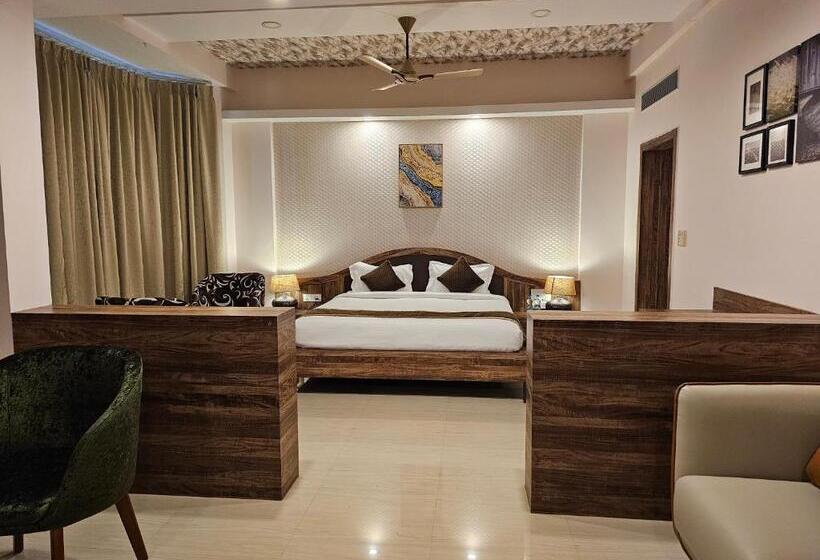 De Royale Montana Hotel And Resort