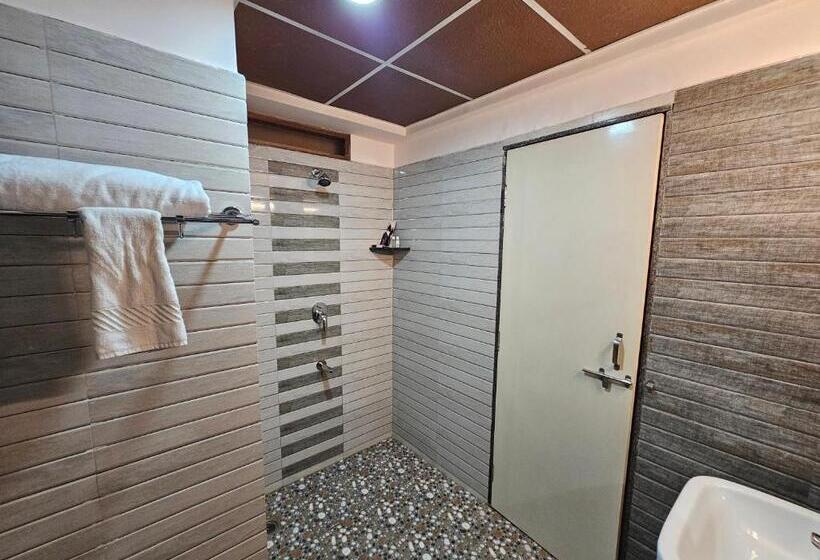 De Royale Montana Hotel And Resort