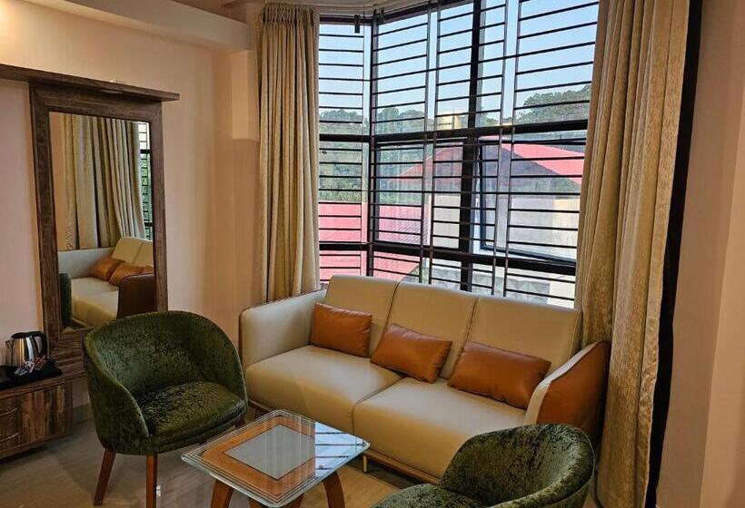 De Royale Montana Hotel And Resort