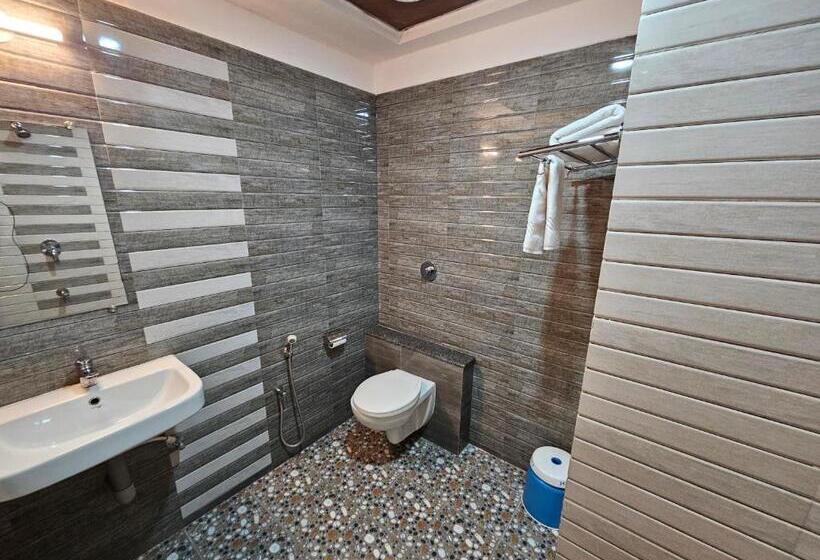 De Royale Montana Hotel And Resort