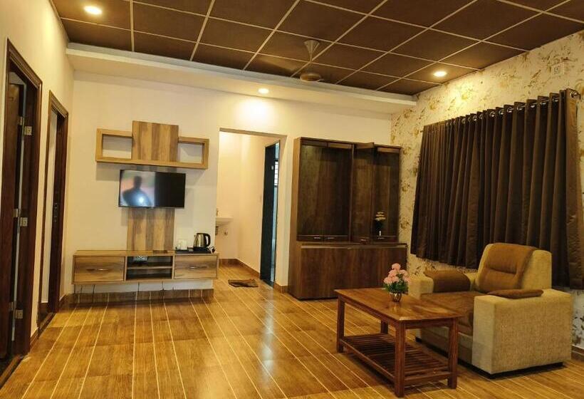 De Royale Montana Hotel And Resort