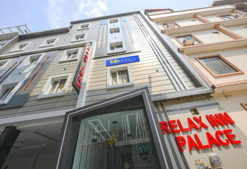 Fabhotel Relax Inn Palace
