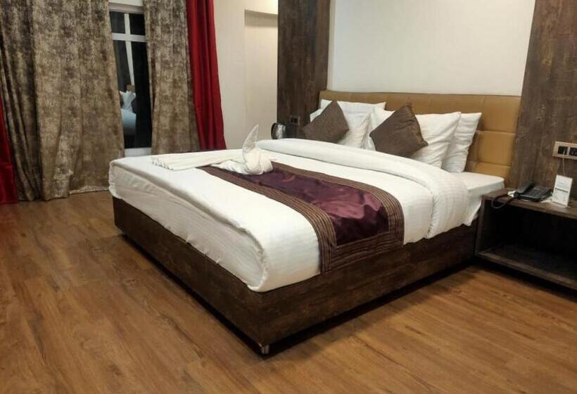 هتل Green Leaf , Srinagar