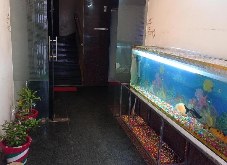 בית מלון כפרי Shubh Ashish Near Bank More